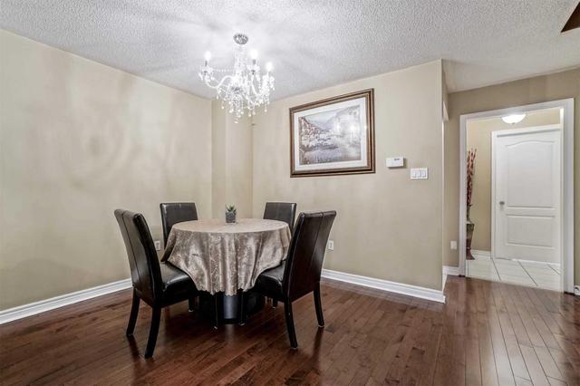 90 Castle Park Blvd, House semidetached with 3 bedrooms, 3 bathrooms and 2 parking in Woodbridge ON | Image 4