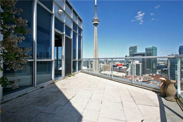 PH-1 - 8 York Rd, Condo with 2 bedrooms, 2 bathrooms and 1 parking in North York ON | Image 15