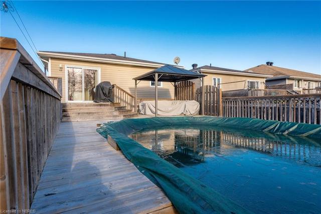 37 Perut Pl, House attached with 4 bedrooms, 3 bathrooms and 5 parking in North Bay ON | Image 31