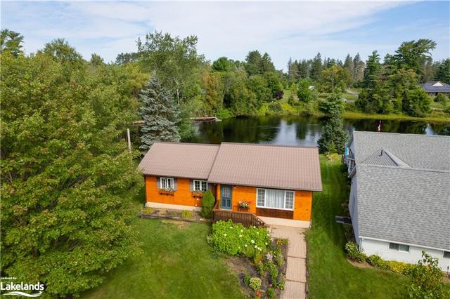 90 Beaumont Dr, House detached with 4 bedrooms, 2 bathrooms and 6 parking in Bracebridge ON | Image 34