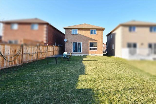 9 Harrogate Crt, House detached with 4 bedrooms, 3 bathrooms and 5 parking in Barrie ON | Image 28