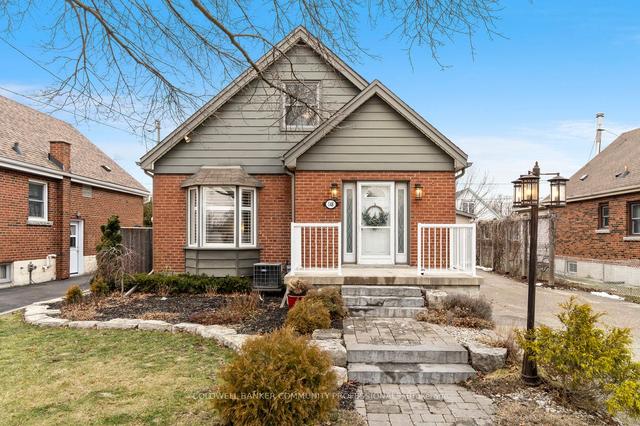 148 David Ave, House detached with 3 bedrooms, 2 bathrooms and 6 parking in Hamilton ON | Image 1
