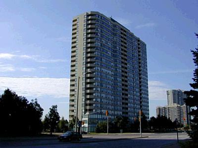 909 - 400 Webb Dr, Condo with 2 bedrooms, 2 bathrooms and 2 parking in Mississauga ON | Image 1