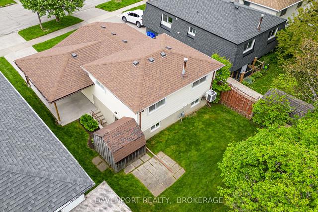 128 Christopher Dr, House detached with 3 bedrooms, 1 bathrooms and 3 parking in Waterloo ON | Image 20