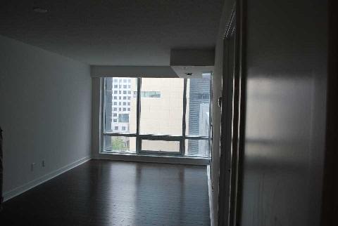 909 - 295 Adelaide St W, Condo with 1 bedrooms, 1 bathrooms and null parking in Toronto ON | Image 16