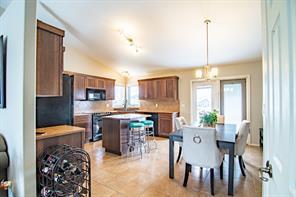 30 Lakeland Rd, House detached with 4 bedrooms, 3 bathrooms and 2 parking in Sylvan Lake AB | Image 1