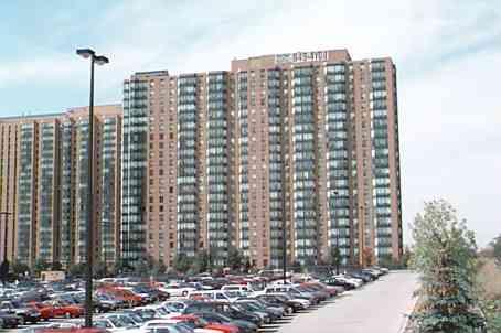 PH15 - 135 Hillcrest Ave, Condo with 1 bedrooms, 1 bathrooms and 1 parking in Mississauga ON | Image 1