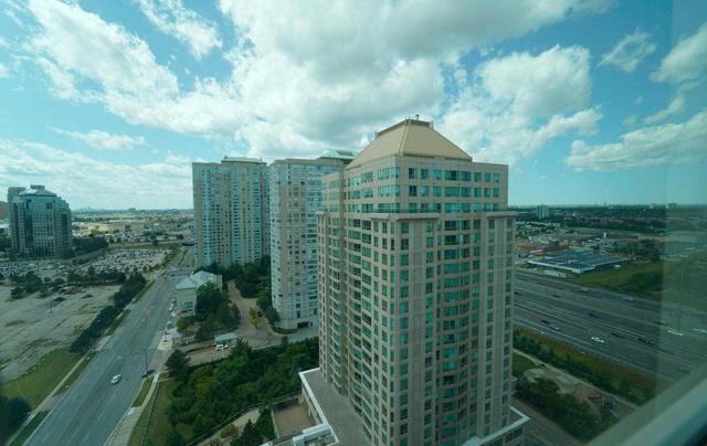 PH-206 - 8 Lee Centre Dr, Condo with 4 bedrooms, 3 bathrooms and 3 parking in Scarborough ON | Image 17