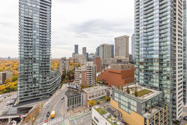 PH-201 - 8 Scollard St, Condo with 2 bedrooms, 2 bathrooms and 1 parking in Toronto ON | Image 16