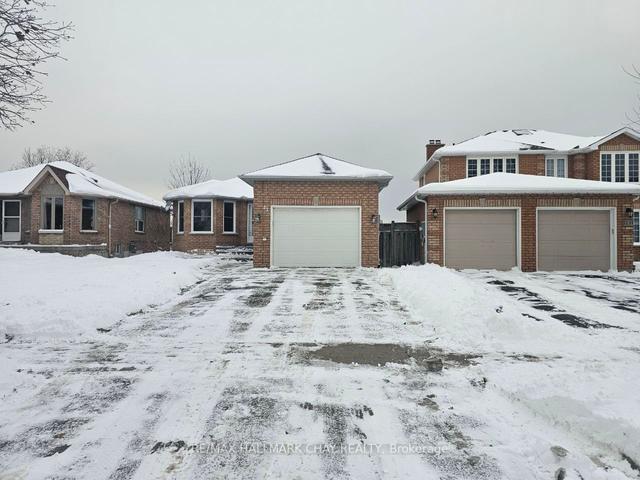 MAIN - 23 Morton Cres, House detached with 2 bedrooms, 1 bathrooms and 2 parking in Barrie ON | Image 1