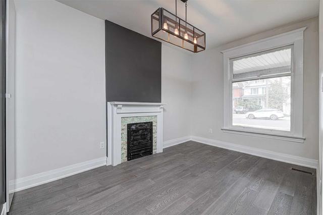 MAIN - 35 Humberside Ave, House detached with 1 bedrooms, 1 bathrooms and 3 parking in Toronto ON | Image 5