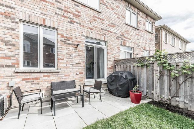 909 Oasis Dr, House semidetached with 4 bedrooms, 6 bathrooms and 4 parking in Mississauga ON | Image 25