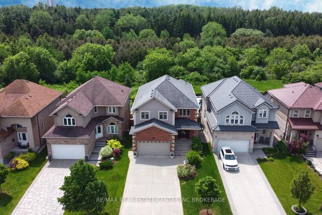 1230 Dunbar Rd, House detached with 4 bedrooms, 4 bathrooms and 5 parking in Cambridge ON | Image 12