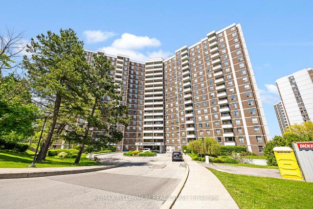 805 - 10 Edgecliff Golfway, Condo with 3 bedrooms, 1 bathrooms and 1 parking in Toronto ON | Image 12