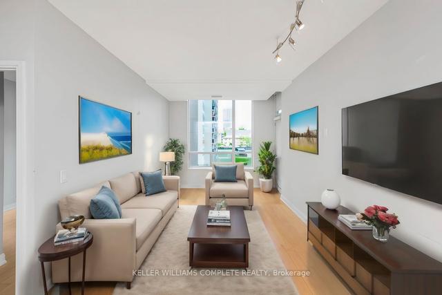 304 - 88 Broadway Ave, Condo with 2 bedrooms, 2 bathrooms and 1 parking in Toronto ON | Image 2