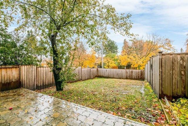 MAIN - 35 Sanderson Cres, House detached with 3 bedrooms, 2 bathrooms and 4 parking in Richmond Hill ON | Image 7