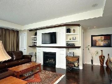 PH-1702 - 1055 Southdown Rd, Condo with 2 bedrooms, 2 bathrooms and 1 parking in Mississauga ON | Image 6