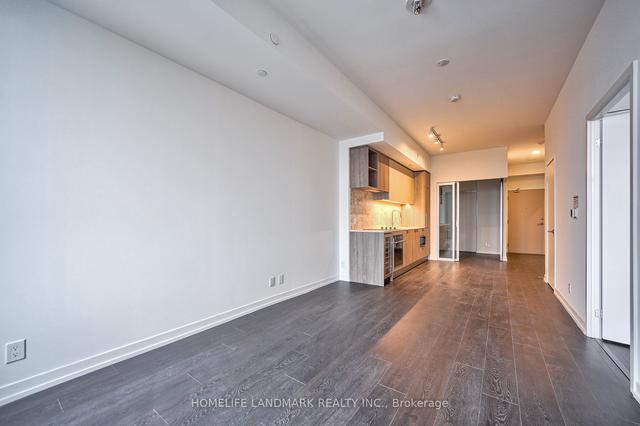 803 - 2020 Bathurst St, Condo with 2 bedrooms, 2 bathrooms and 1 parking in York ON | Image 16