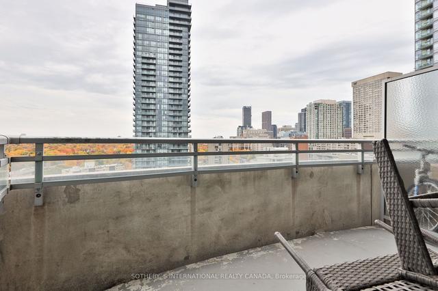 PH-201 - 8 Scollard St, Condo with 2 bedrooms, 2 bathrooms and 1 parking in Toronto ON | Image 15