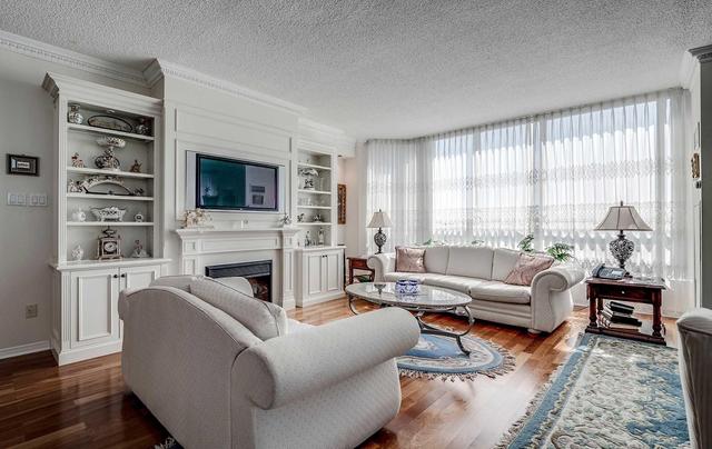 PH1520 - 7805 Bayview Ave, Condo with 2 bedrooms, 3 bathrooms and 2 parking in Thornhill ON | Image 4