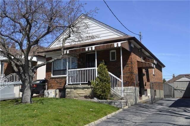 MAIN - 2071 Keele St, House detached with 2 bedrooms, 1 bathrooms and 1 parking in York ON | Image 1
