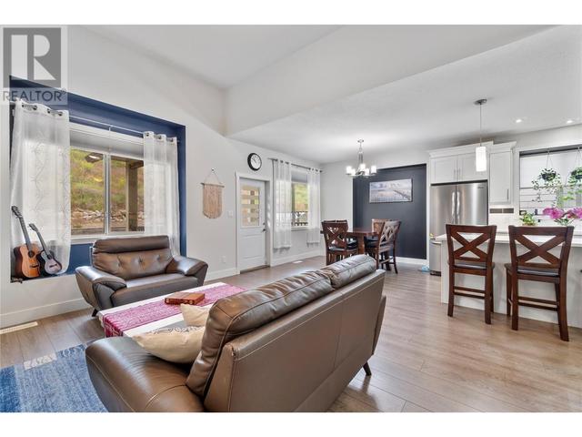 108 - 14395 Herron Rd, House detached with 3 bedrooms, 2 bathrooms and 2 parking in Summerland BC | Image 14