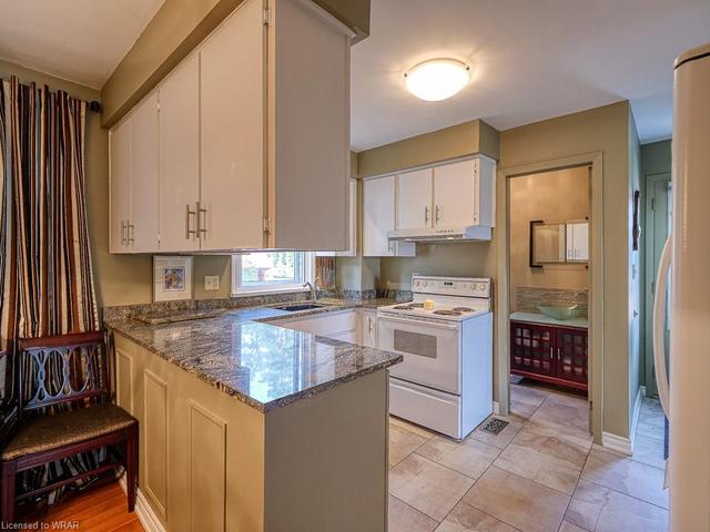 886 Gzowski St, House semidetached with 3 bedrooms, 1 bathrooms and null parking in Centre Wellington ON | Image 2