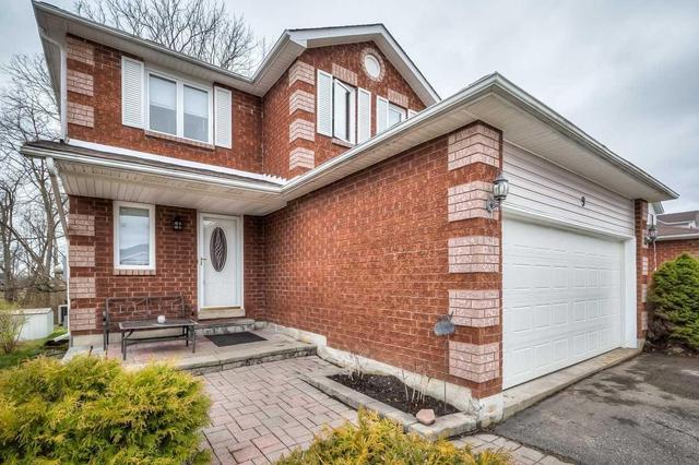 9 Hooper Sq, House detached with 3 bedrooms, 3 bathrooms and 3 parking in Bowmanville ON | Image 2