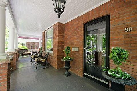 90 Balsam Ave, House detached with 5 bedrooms, 4 bathrooms and 4 parking in Toronto ON | Image 3