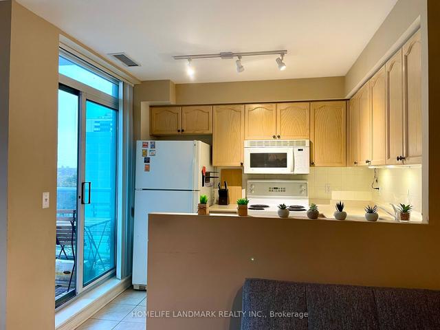 PH04 - 17 Michael Power Pl, Condo with 2 bedrooms, 2 bathrooms and 1 parking in Etobicoke ON | Image 8