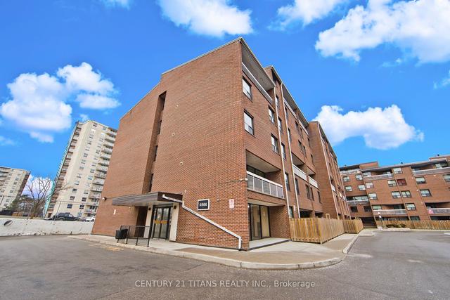 210 - 4064 Lawrence Ave E, Townhouse with 5 bedrooms, 3 bathrooms and 2 parking in Scarborough ON | Image 1