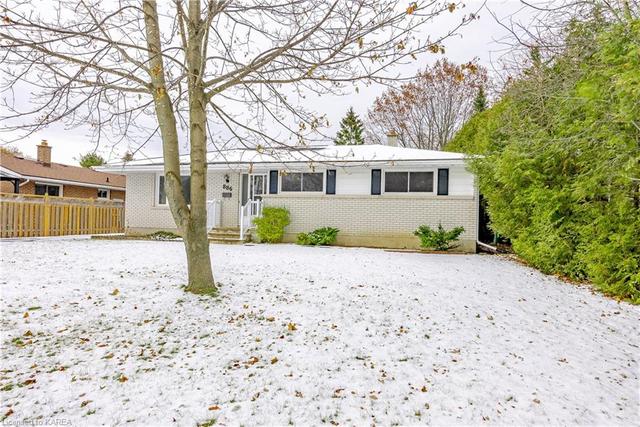 886 Haverhill Dr, House detached with 3 bedrooms, 1 bathrooms and 3 parking in Kingston ON | Image 3