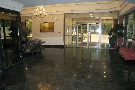 PH205 - 1271 Walden Cir, Condo with 2 bedrooms, 2 bathrooms and 2 parking in Mississauga ON | Image 2