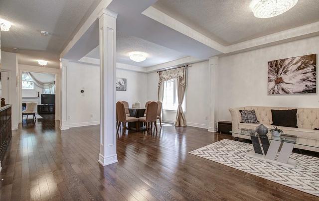 9 Haywood Dr, House detached with 3 bedrooms, 4 bathrooms and 5 parking in Brampton ON | Image 12