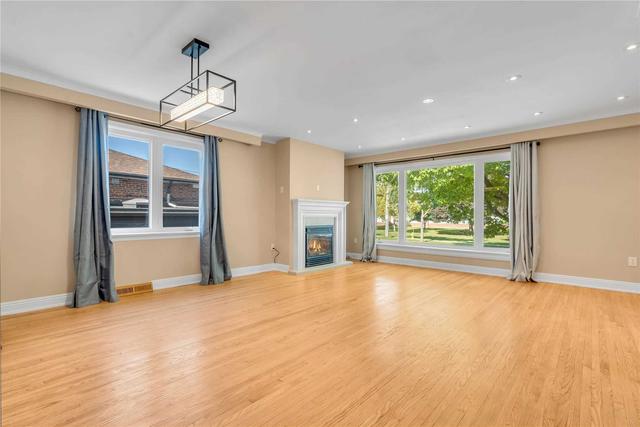 90 Bloor St E, House detached with 3 bedrooms, 1 bathrooms and 4 parking in Toronto ON | Image 25