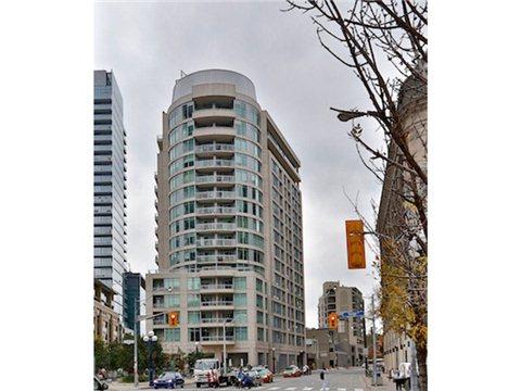 PH209 - 8 Scollard St, Condo with 2 bedrooms, 2 bathrooms and 1 parking in Toronto ON | Image 1