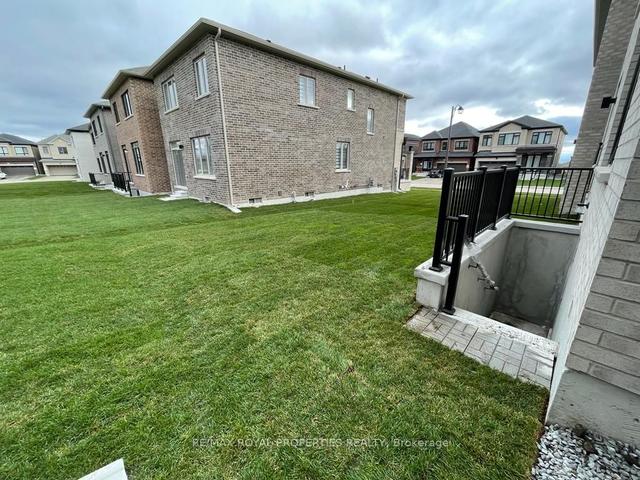 MAIN - 2163 Coppermine St, House detached with 4 bedrooms, 4 bathrooms and 4 parking in Oshawa ON | Image 25