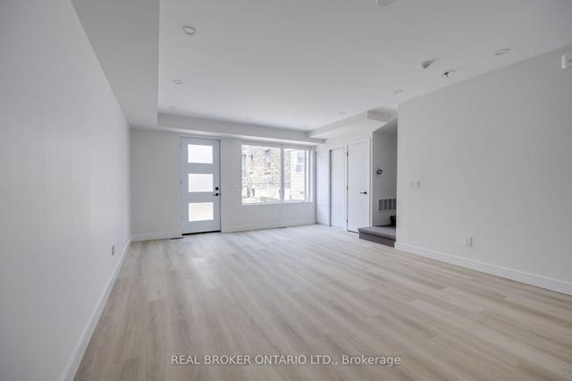 MAIN - 12 Orphanage Mews, House detached with 3 bedrooms, 3 bathrooms and 0 parking in Toronto ON | Image 15