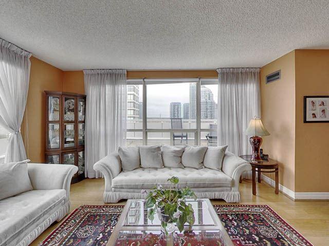 PH1503 - 2267 Lake Shore Blvd W, Condo with 1 bedrooms, 2 bathrooms and 1 parking in Etobicoke ON | Image 1