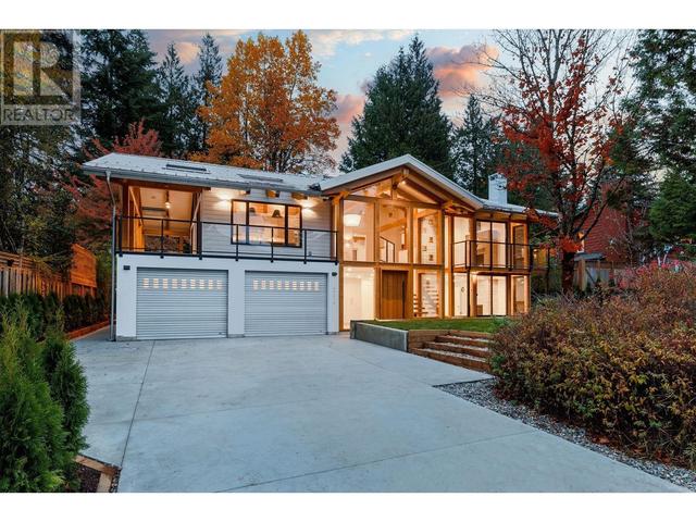 40215 Kintyre Dr, House detached with 4 bedrooms, 5 bathrooms and 2 parking in Squamish BC | Image 31