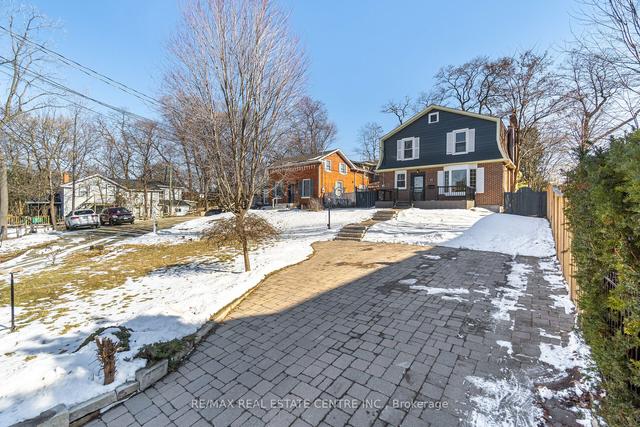 25 Mill St, House detached with 3 bedrooms, 2 bathrooms and 3 parking in Mississauga ON | Image 23
