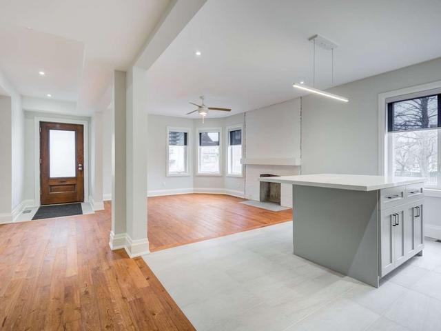 MAIN - 129 Hilton Ave, House detached with 2 bedrooms, 1 bathrooms and 1 parking in Toronto ON | Image 15