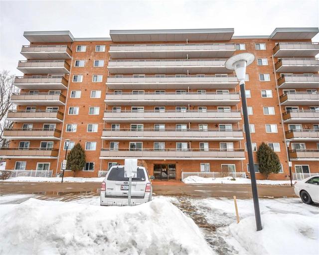 PH1 - 414 Blake St, Condo with 2 bedrooms, 1 bathrooms and 1 parking in Barrie ON | Image 15