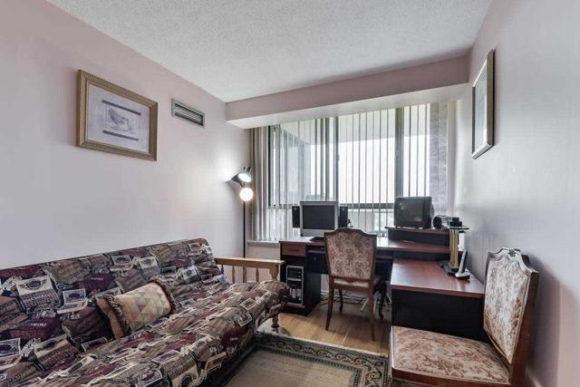 909 - 33 Weldrick Rd E, Condo with 2 bedrooms, 2 bathrooms and 1 parking in Richmond Hill ON | Image 10