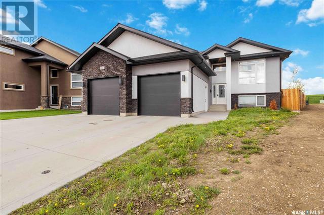 614 Kloppenburg Terr, House detached with 6 bedrooms, 3 bathrooms and null parking in Saskatoon SK | Image 3