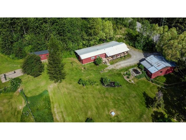 3002 Anderson Rd, House detached with 3 bedrooms, 2 bathrooms and null parking in Fernie BC | Image 20