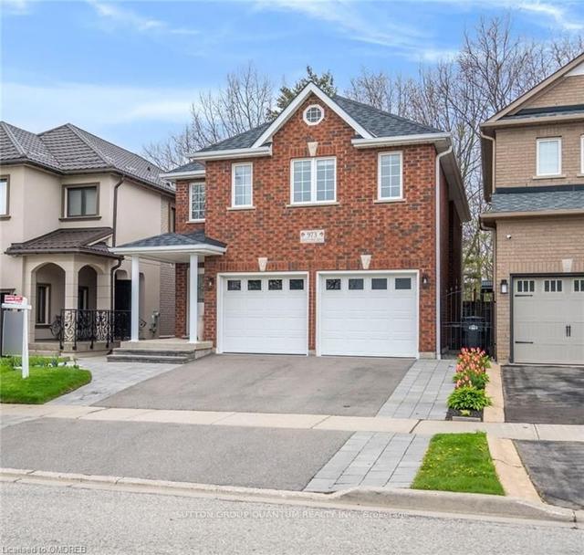 973 Knotty Pine Grove, House detached with 4 bedrooms, 3 bathrooms and 6 parking in Mississauga ON | Image 12