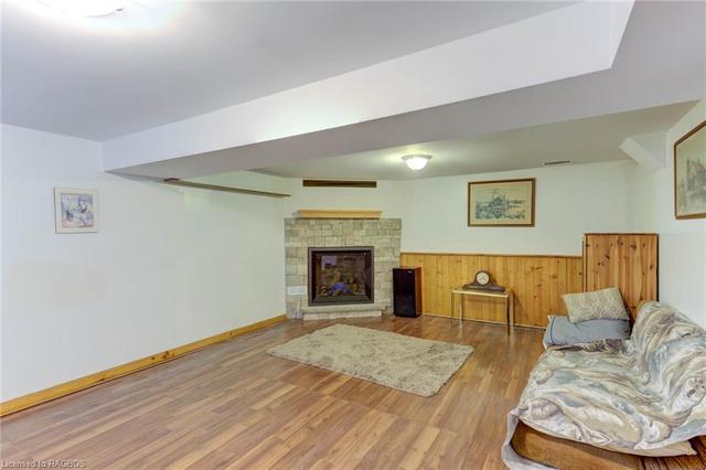 420 Lambton St E, House detached with 2 bedrooms, 2 bathrooms and 3 parking in Durham ON | Image 13