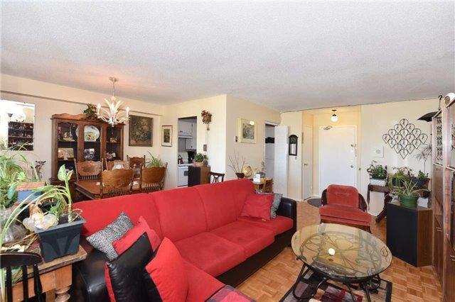 909 - 2550 Pharmacy Ave, Condo with 2 bedrooms, 1 bathrooms and 1 parking in Scarborough ON | Image 5