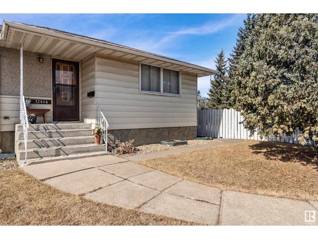12436 St Albert Trail Nw, House detached with 4 bedrooms, 1 bathrooms and 4 parking in Edmonton AB | Image 3